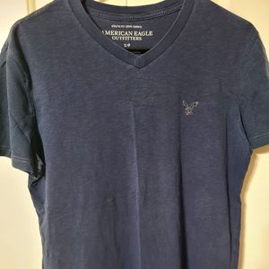 American Eagle V Neck, comfy!